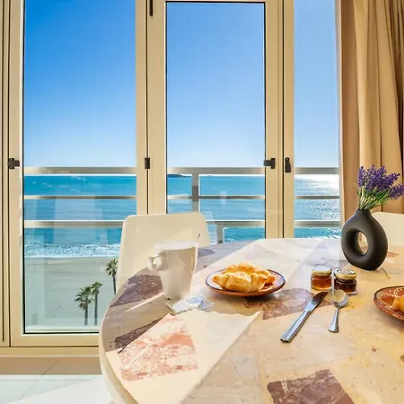 Goya Sea Front * بينايدورم