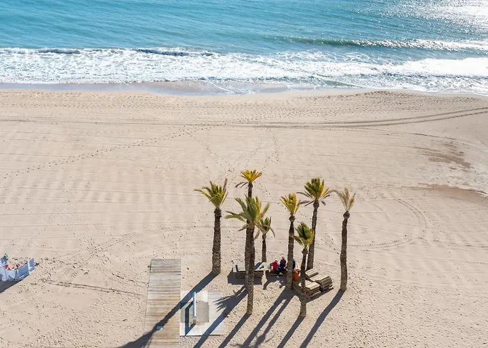 Goya Sea Front Апартаменты Бенидорм